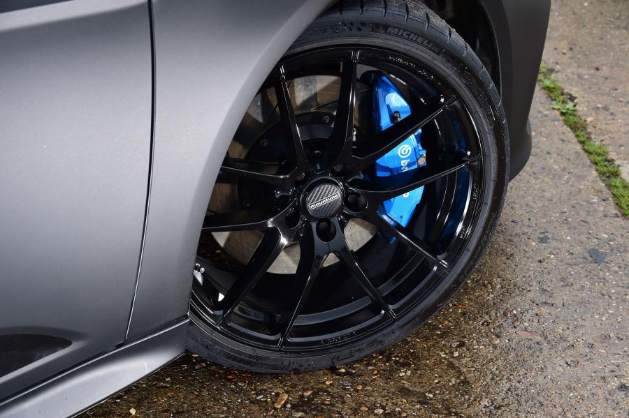 Колеса Ford Focus RS Mountune M400 2017 года  (фото 10 из 14)